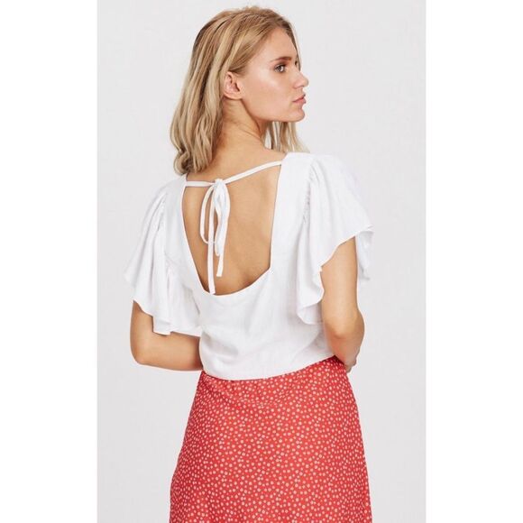 CHARLIE HOLIDAY NWT White Flutter Sleeve Open Back Bayview Top L - Picture 14 of 16